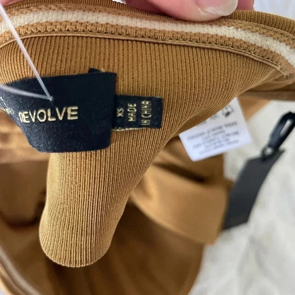 House of Harlow 1960 X Revolve Tammy tan halter wrap top - Picture 12 of 12